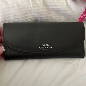 Women’s authentic  Coach wallet